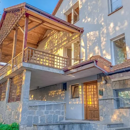 6 Bedroom Amazing In