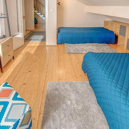 別荘 6 Bedroom Amazing In Mucharz