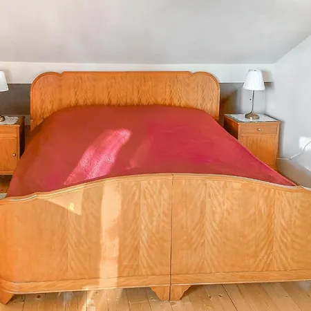 度假居 6 Bedroom Amazing In Mucharz